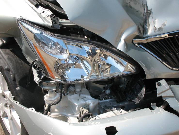 Accident Reconstruction Expert Broken Headlamp Picture